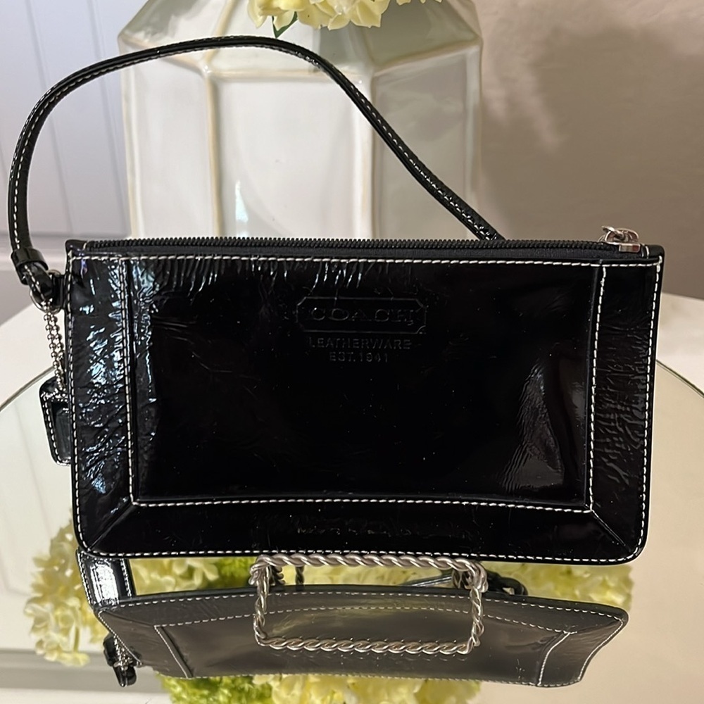 Coach Black Patent Leather Wristlet, Vintage - Picture 6 of 8